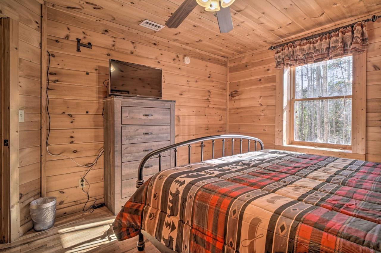 Holiday home The Great Escape Getaway With Hot Tub!