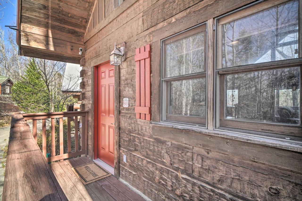 The Great Escape Getaway With Hot Tub! * Gatlinburg