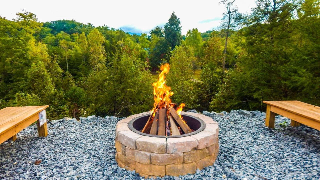 Holiday home Ridge View Nature And Mountain View - Hot Tub - Firepit - Yard - Games *