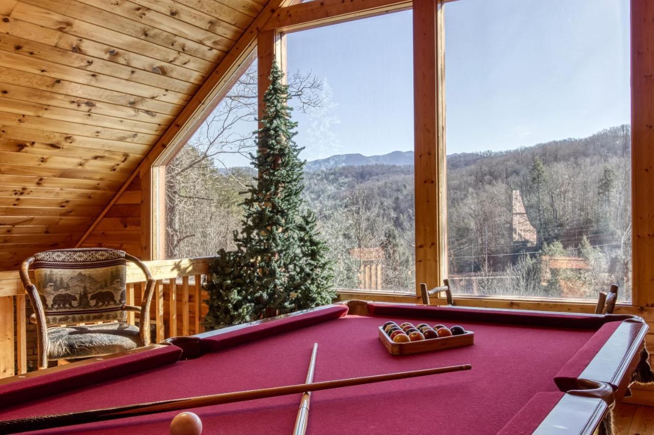 Magical Moments, Hot Tub, Wifi, 1089 Free Tickets Each Paid Day, Dollywood And * Gatlinburg
