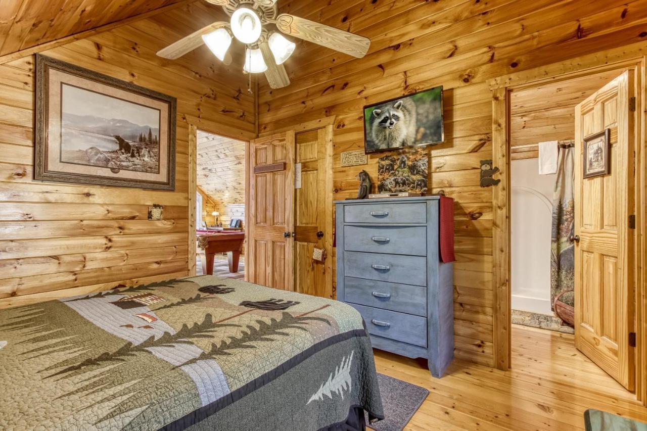 Magical Moments, Hot Tub, Wifi, 1089 Free Tickets Each Paid Day, Dollywood And Holiday home *