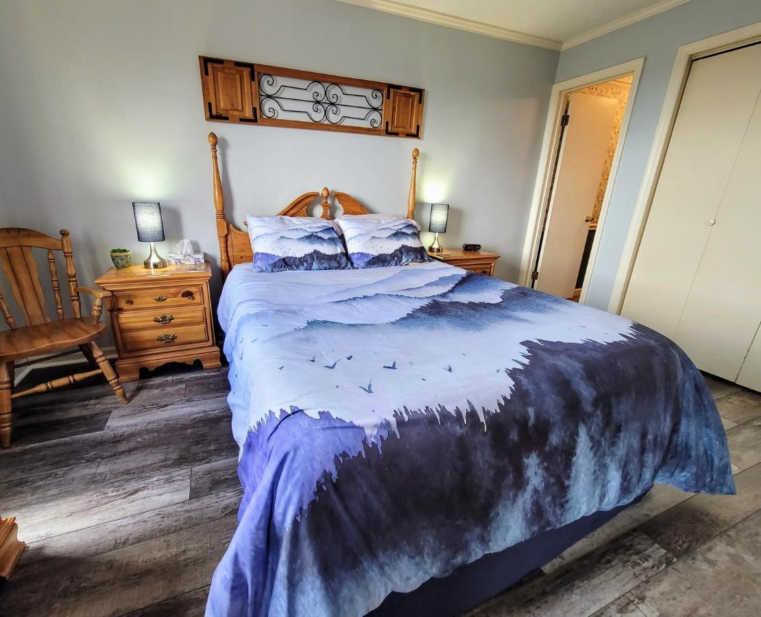 Main Level Ski Mountain Resort, 10 Min To Downtown Gatlinburg, Pool, King Bed, Private Balcony, Lowest Prices Of The Season Apartment