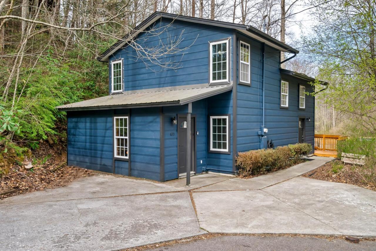 Bluebearry Patch Gatlinburg