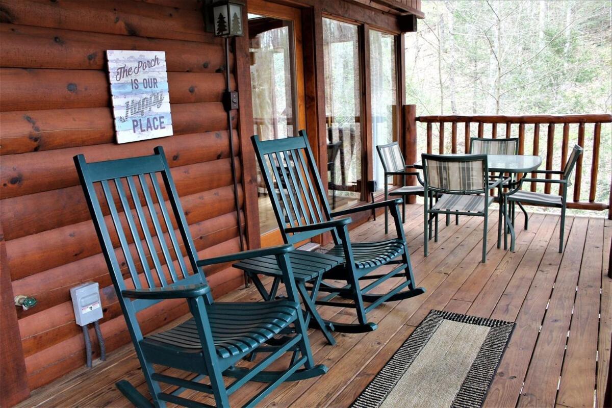 Holiday home Mountain Joy -private Treehouse Style That Sleeps 4-free Tickets Gatlinburg