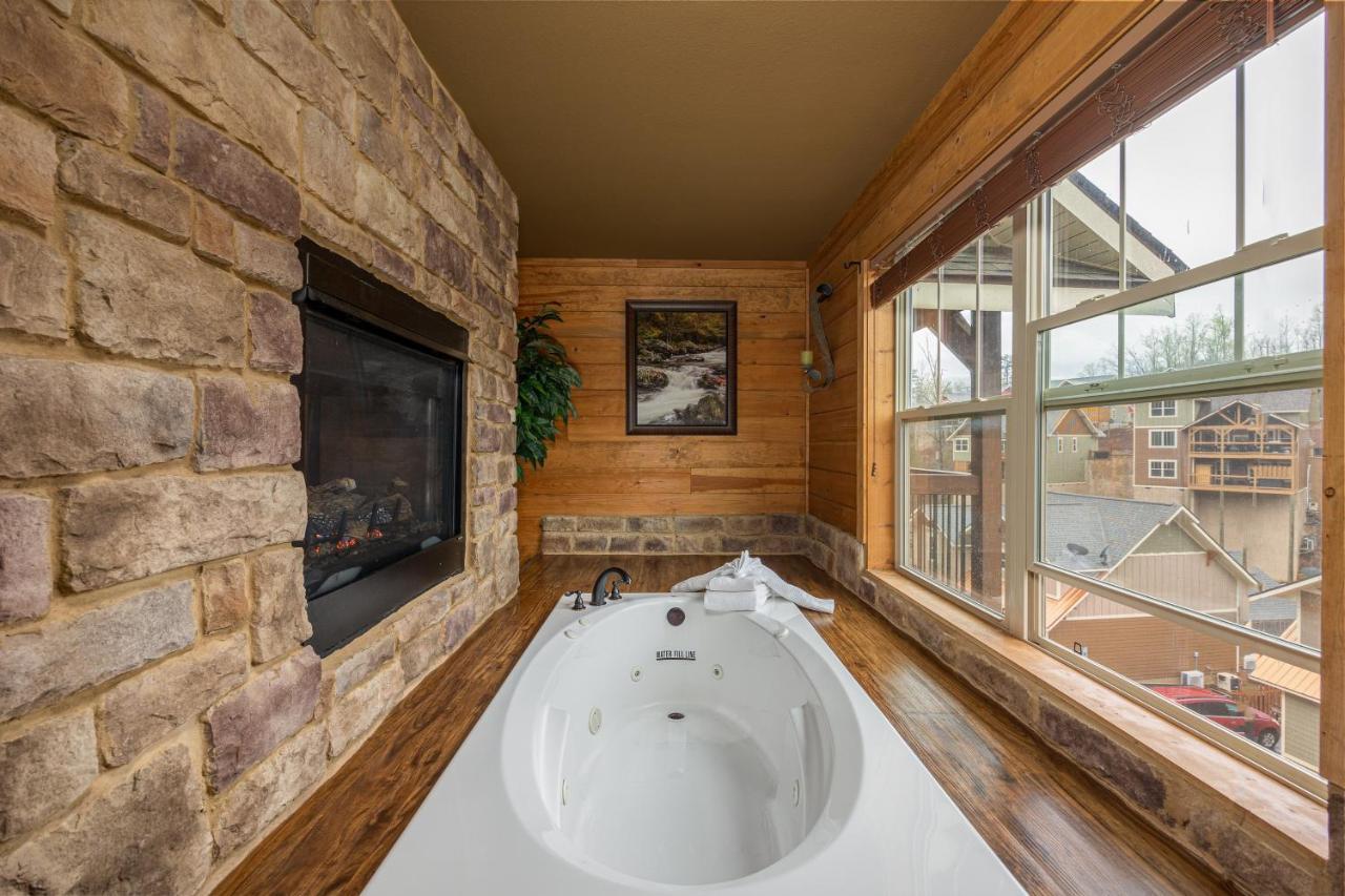 Holiday home Hilltop Haven Gatlinburg