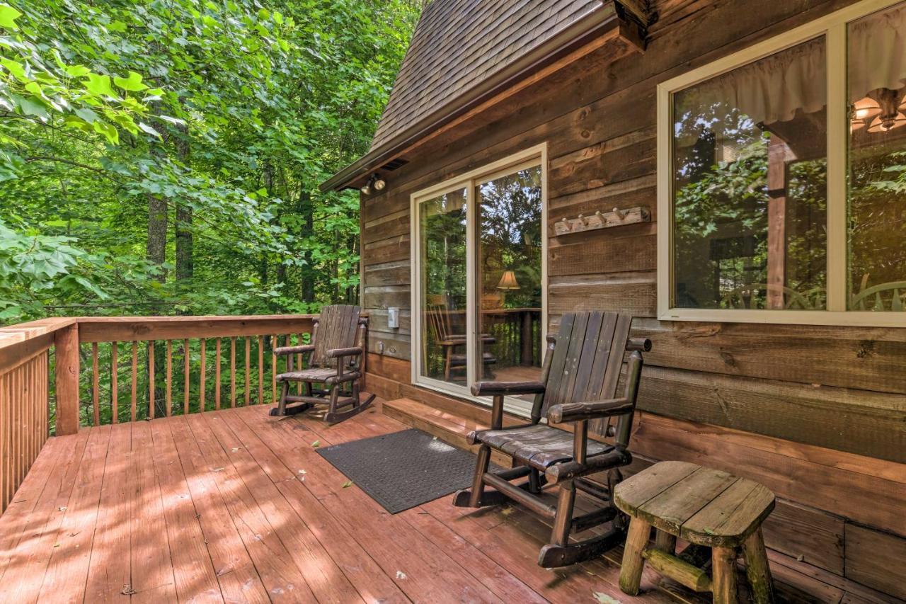Quiet And Secluded Cabin With Hot Tub! * Gatlinburg