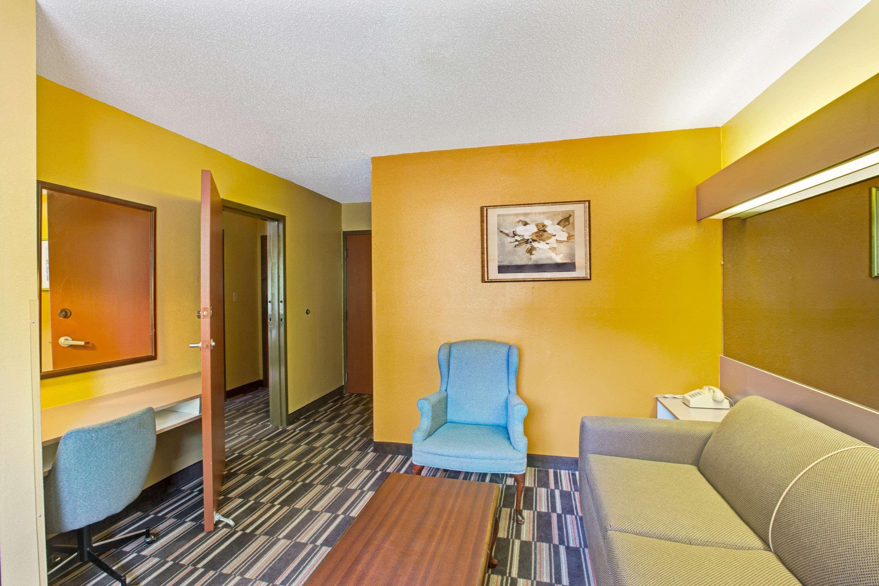 Microtel & By Wyndham Hotel