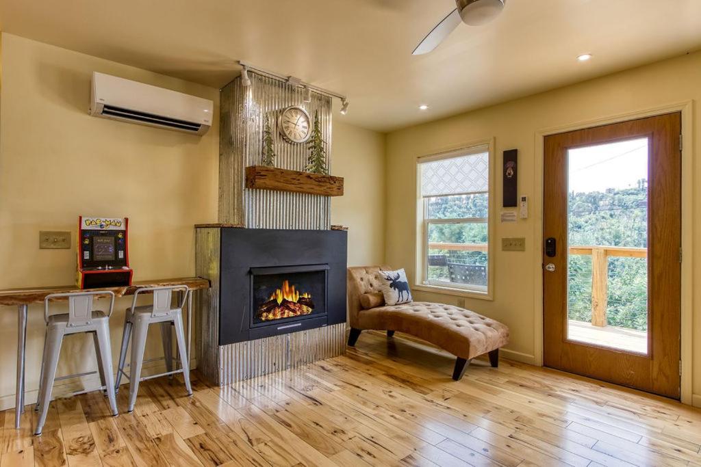 Key Lime Pie, Hot Tub,wifi, 1089 Free Tickets Each Paid Day, Dollywood And * Gatlinburg