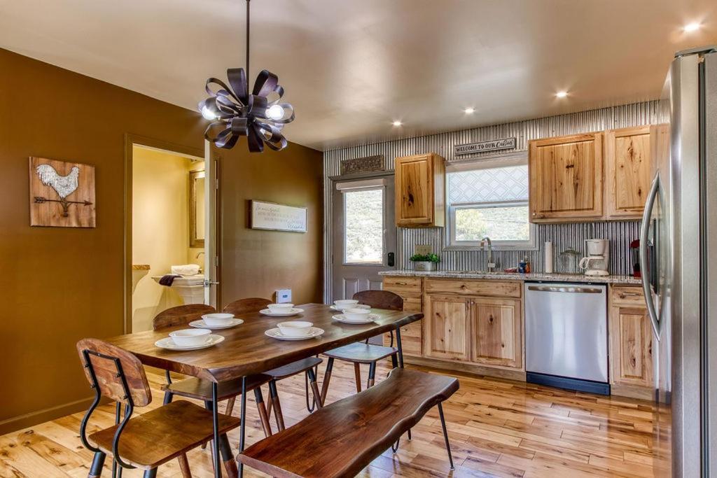 Key Lime Pie, Hot Tub,wifi, 1089 Free Tickets Each Paid Day, Dollywood And * Gatlinburg