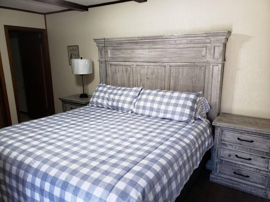 #three Sisters' Fairway Apartment