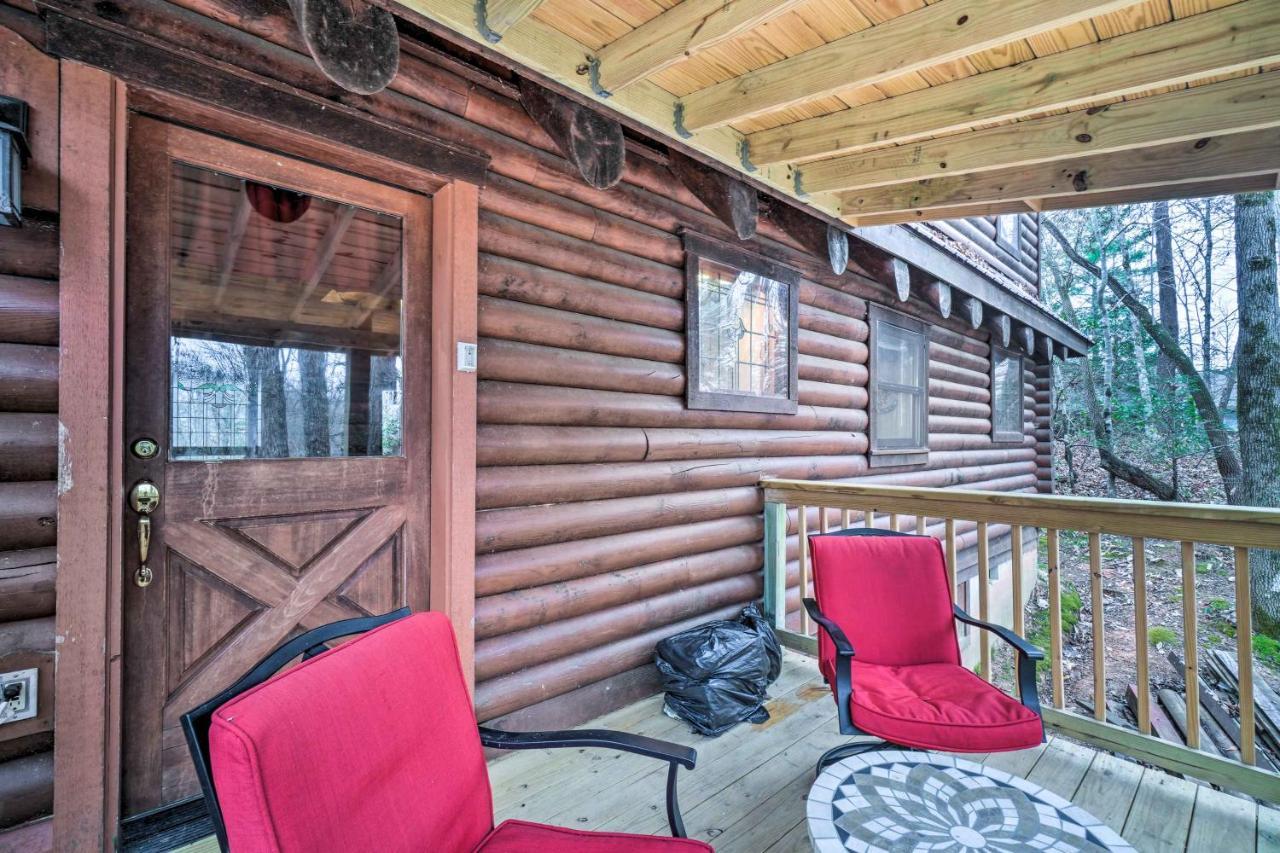 Log With Hot Tub And Mountain Views! Holiday home *
