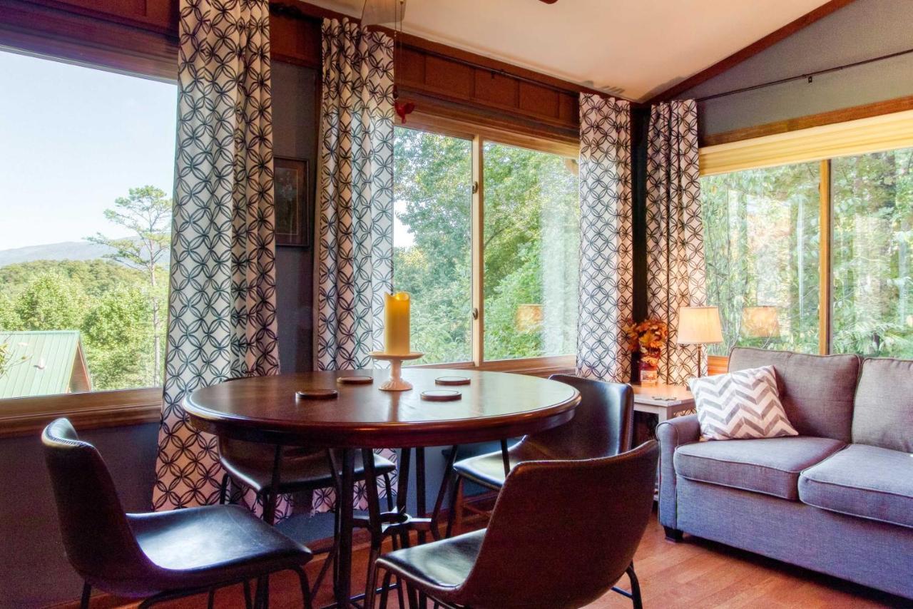 Cozy With Mountain Views Near Skylift Park! * Gatlinburg
