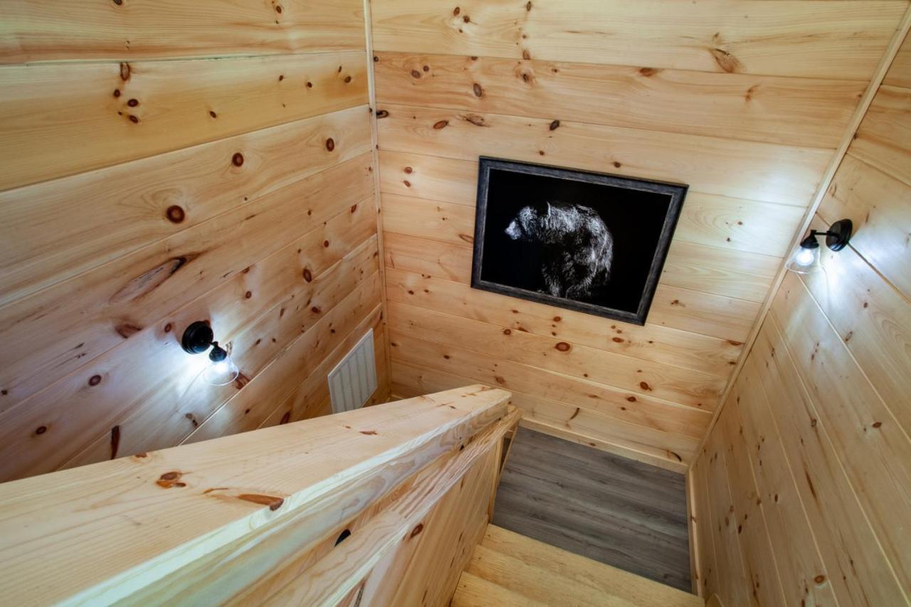 Brand New Build Cozy With Mountain View *