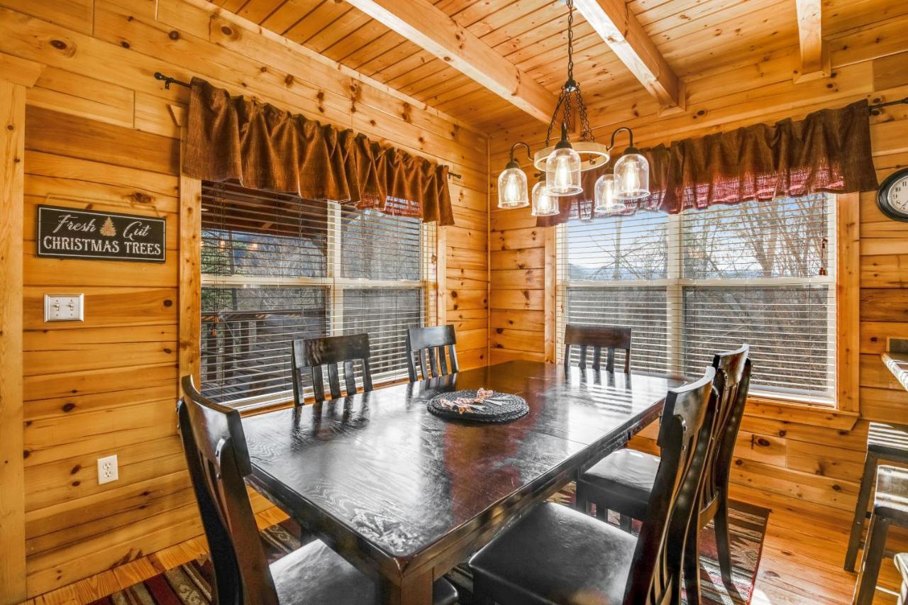 Holiday home Triple Mountain View
