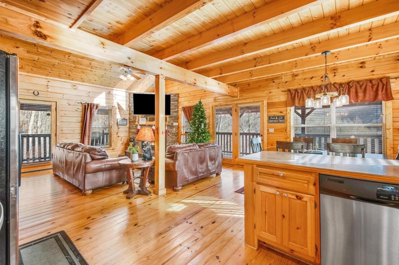 Triple Mountain View Holiday home