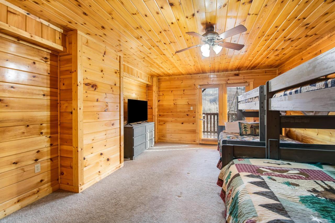 Holiday home Triple Mountain View