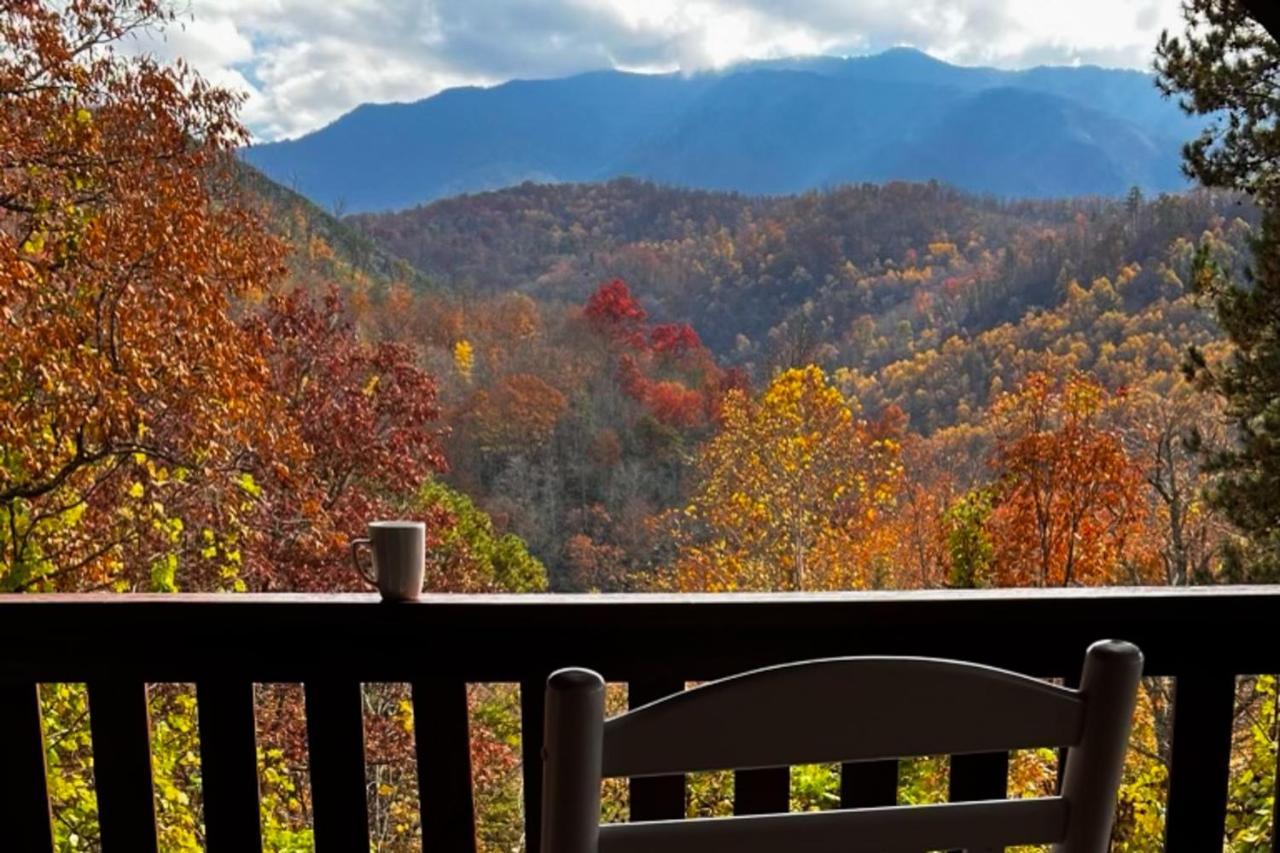 Triple Mountain View Holiday home