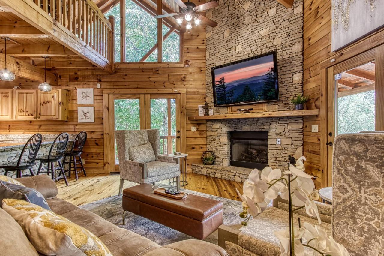 Holiday home Mountain Jewel, Hot Tub, Theater Room, 1089 Free Tickets Each Paid Day, Dollywood And More! Gatlinburg