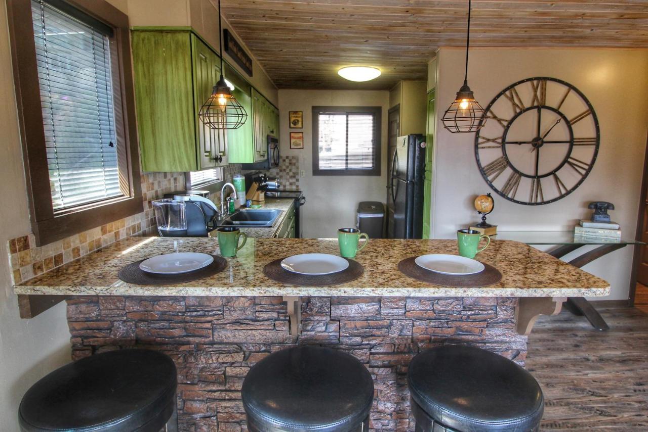 Paradise Vista, Amazing Mtn Views, Hot Tub, 1089 Free Tickets Each Paid Day, Dollywood And
