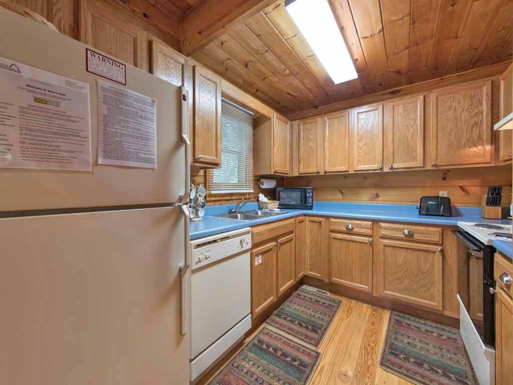 Holiday home Bears Den *