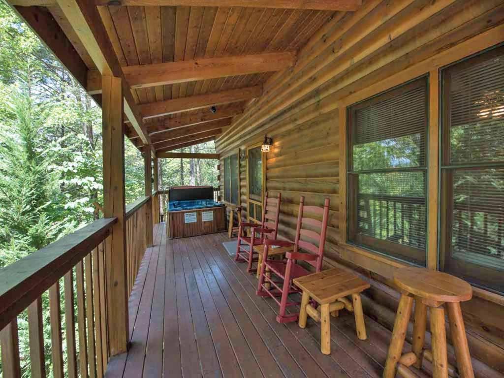 Holiday home Bears Den *
