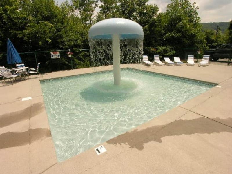 Holiday home Paradise Vista, Amazing Mtn Views, Hot Tub, 1089 Free Tickets Each Paid Day, Dollywood And Gatlinburg