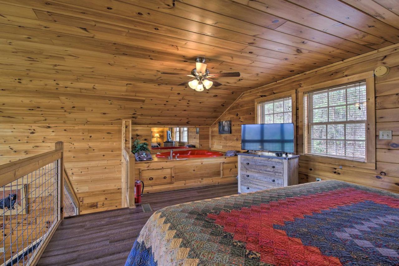 Holiday home With Pool Table And Hot Tub!