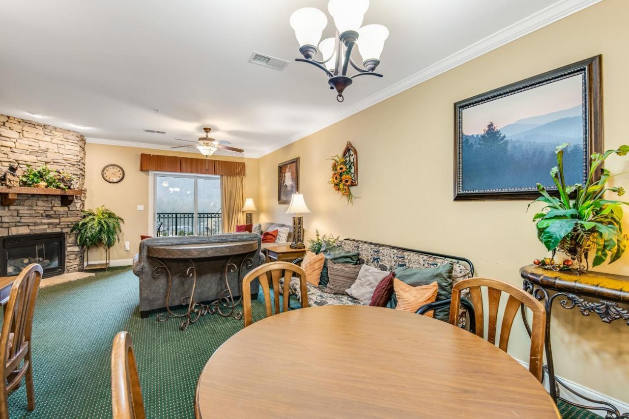 Summit Manor Unit B3052 Apartment
