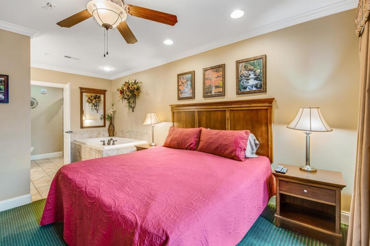 Summit Manor Unit B3052