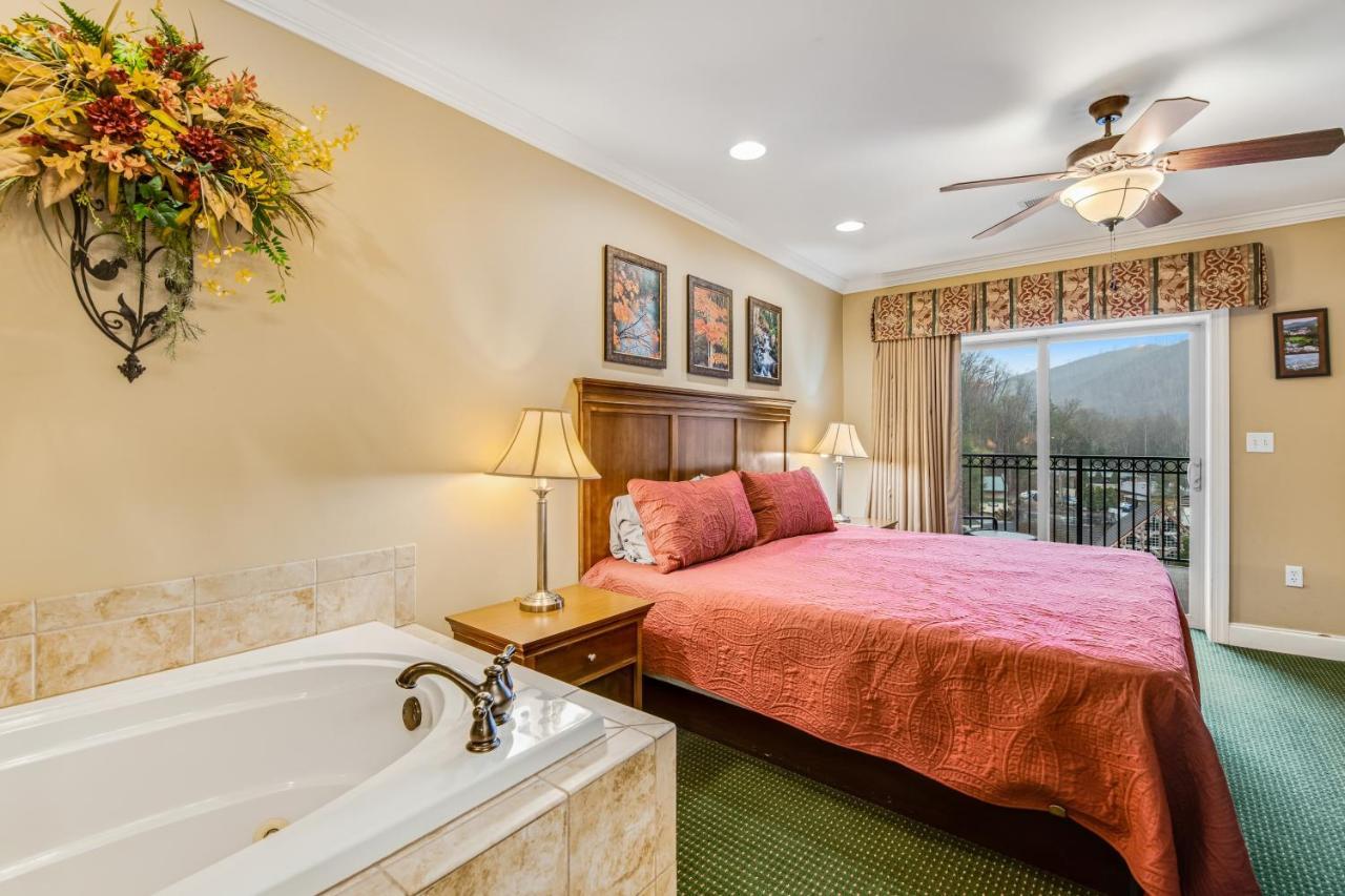 Summit Manor Unit B3052 Apartment *