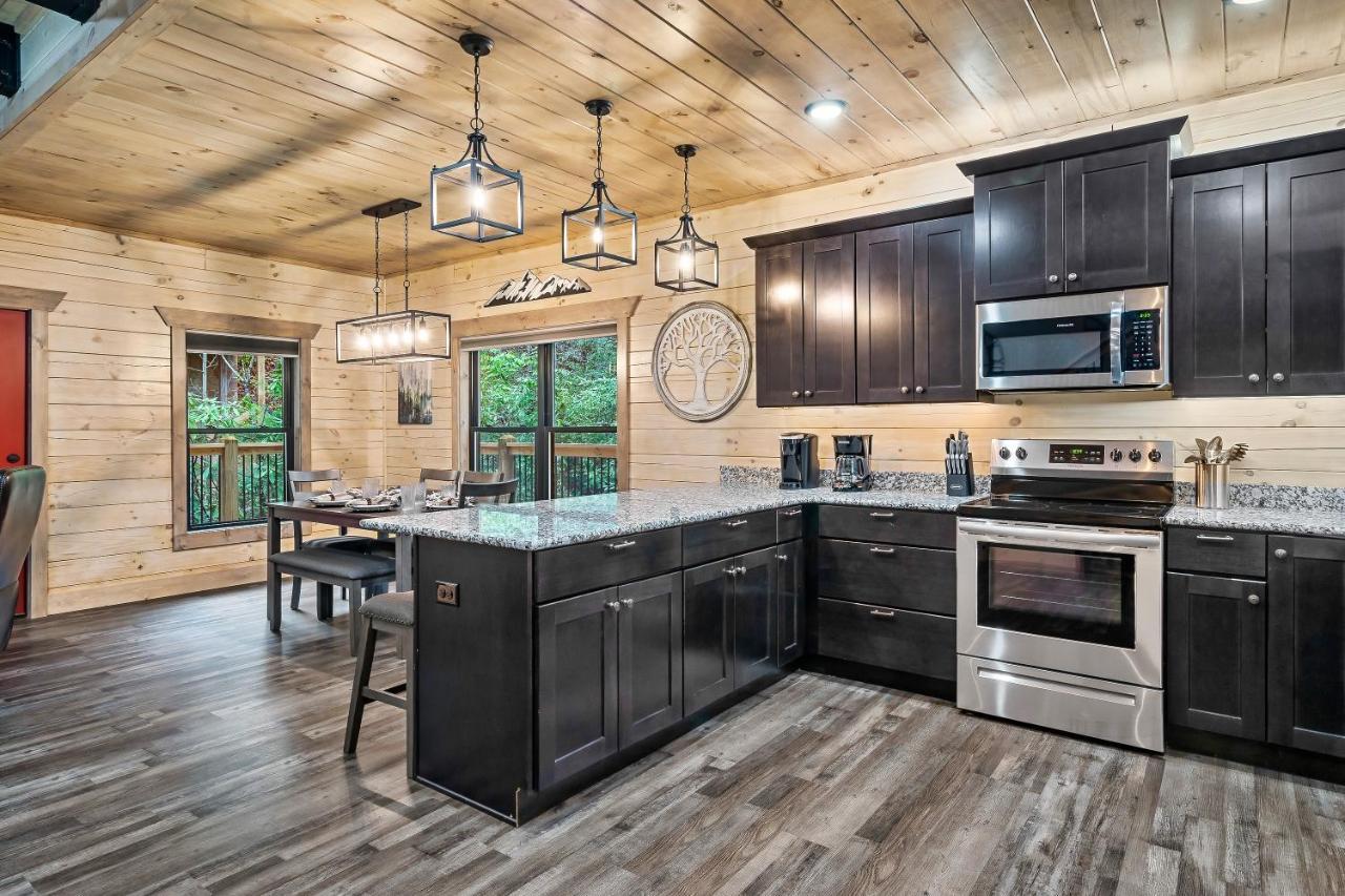 Holiday home New Luxury Vacation In Smoky - Theater