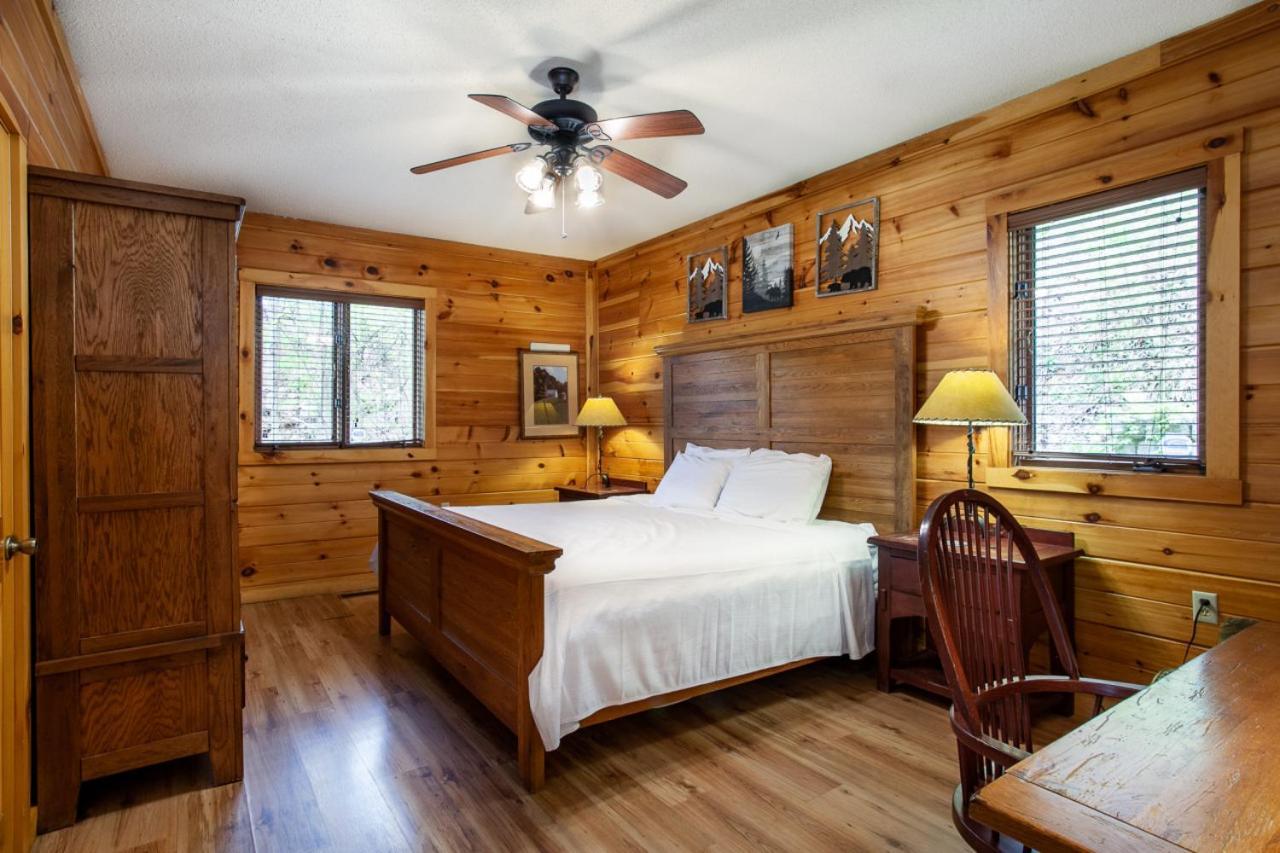 Holiday home Bear Crossing Mtn View Game Gatlinburg