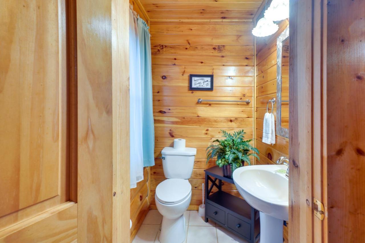 Lovely With Private Hot Tub! Holiday home