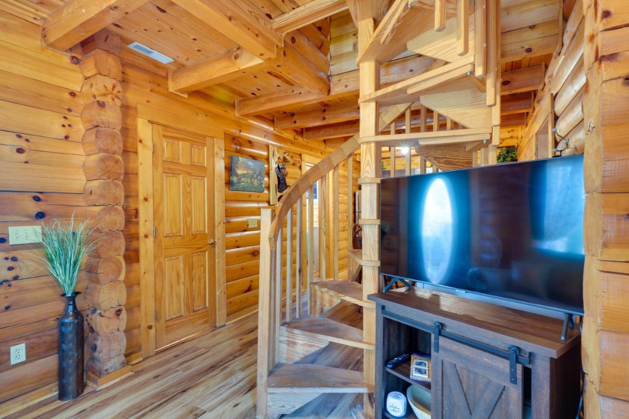Lovely With Private Hot Tub! Holiday home