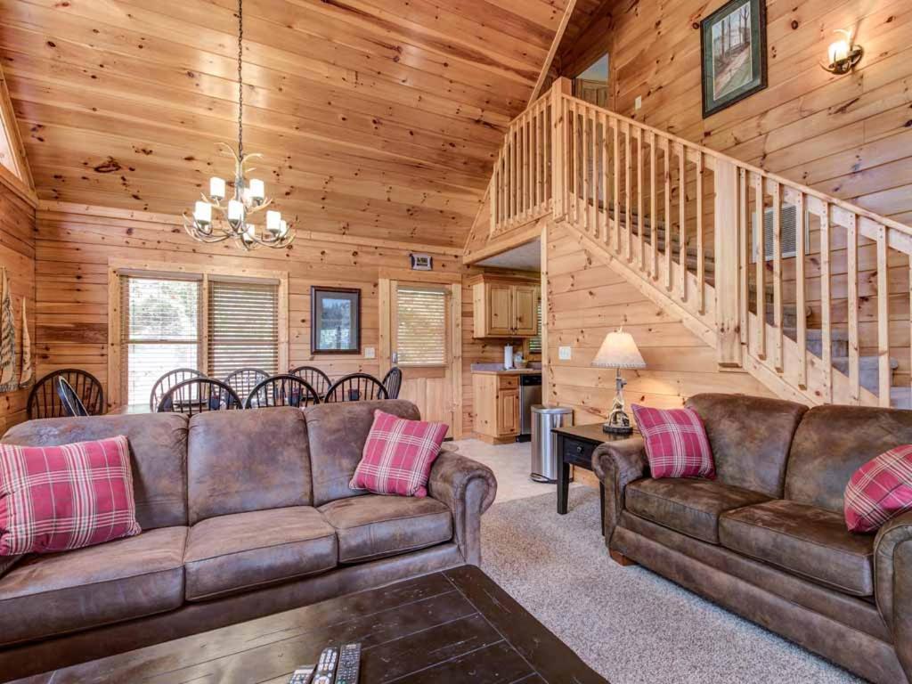 Highpoint Escape * Gatlinburg