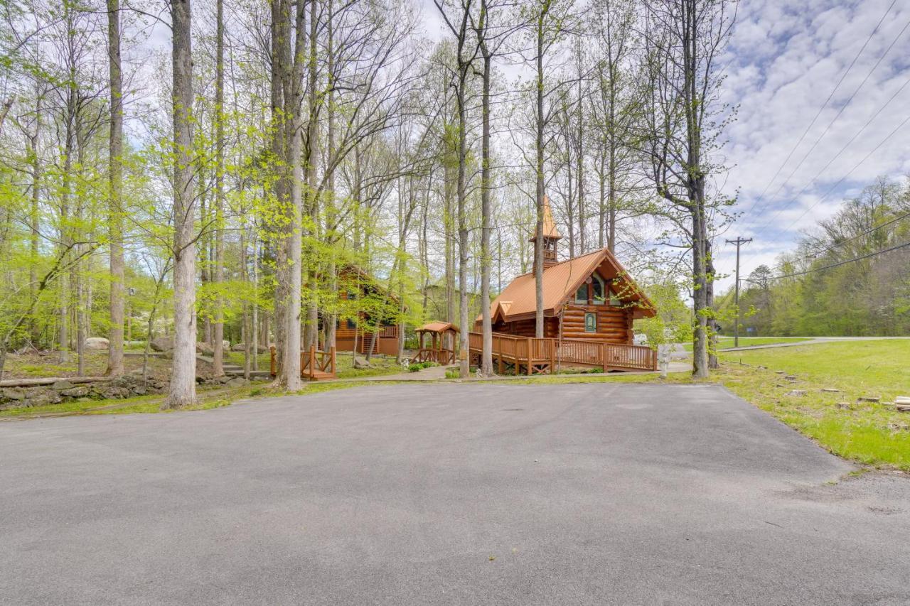 Holiday home Lovely With Private Hot Tub! *