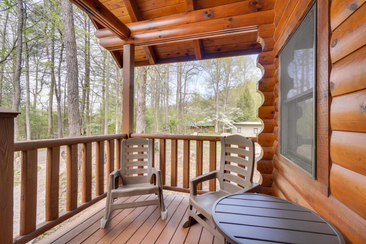 Lovely With Private Hot Tub! *