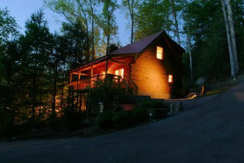 Bears Den Gatlinburg