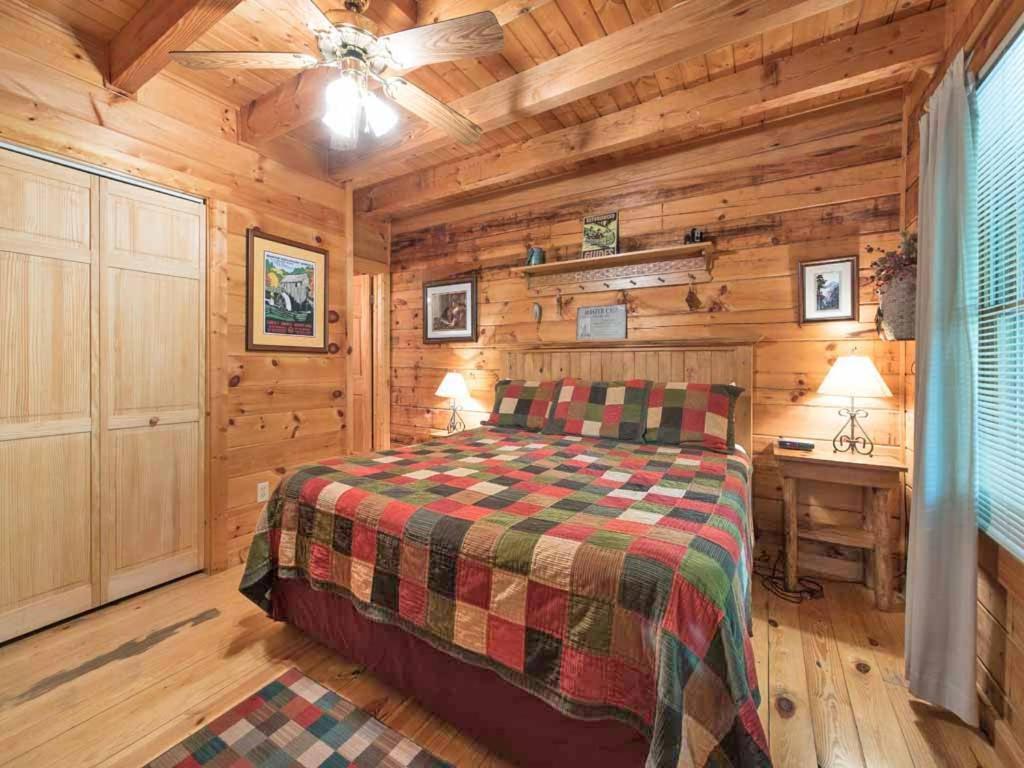 Bears Den Holiday home *