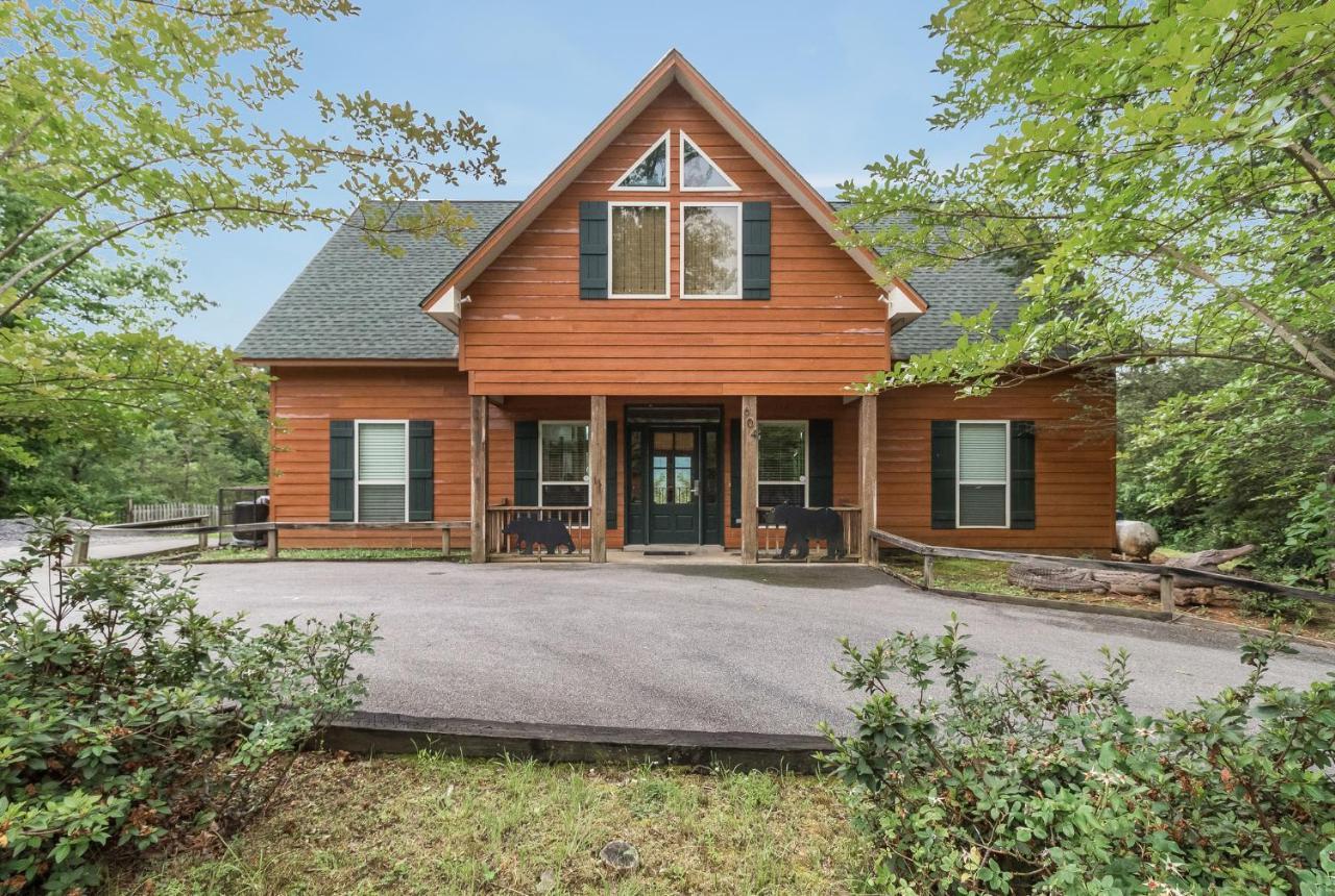 Cajun Spice, 2 Bedrooms, Mountain View, Hot Tub, Wifi, Sleeps 6 Holiday home