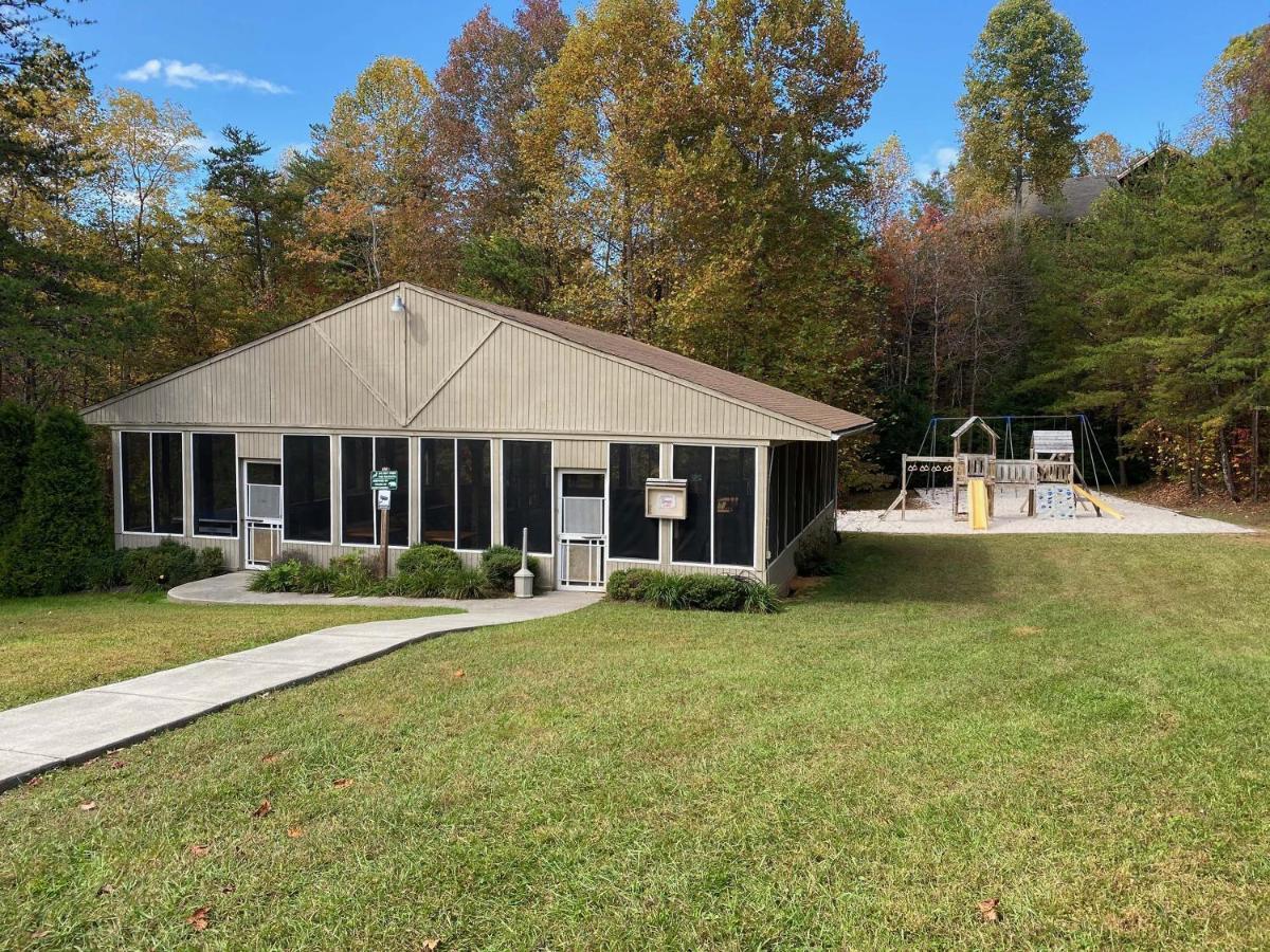 Apartment The Bear Hug - Deer Ridge Mountain E107 Gatlinburg