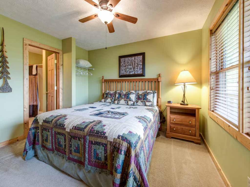 Highpoint Escape * Gatlinburg