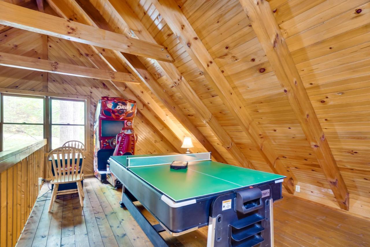 Holiday home With Hot Tub About 6 Mi To Downtown Gatlinburg! *