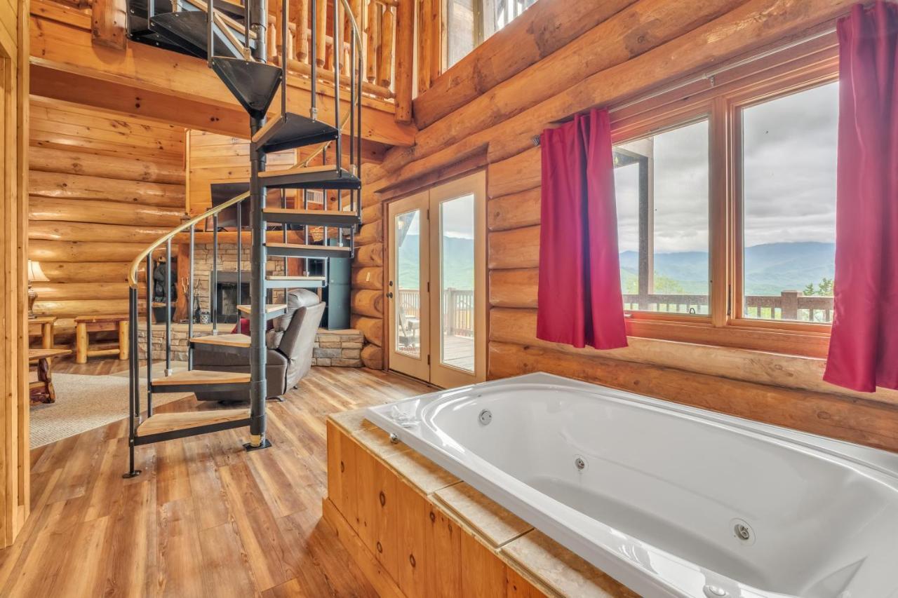 Sky Views - Panoramic Views Gatlinburg