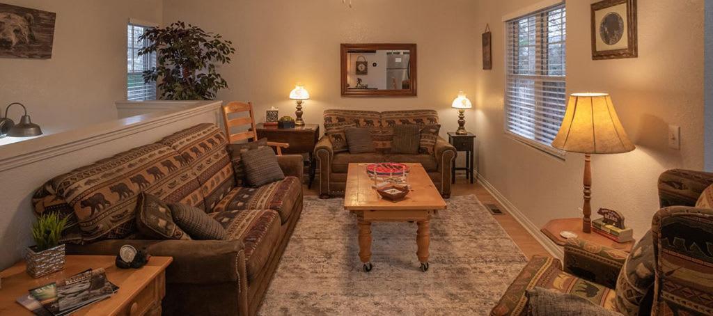 Sasquatch A Sleeps 12 * Gatlinburg