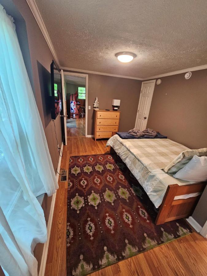 **special Rate** Peaceful Cabin With Gameroom Near Downtown *