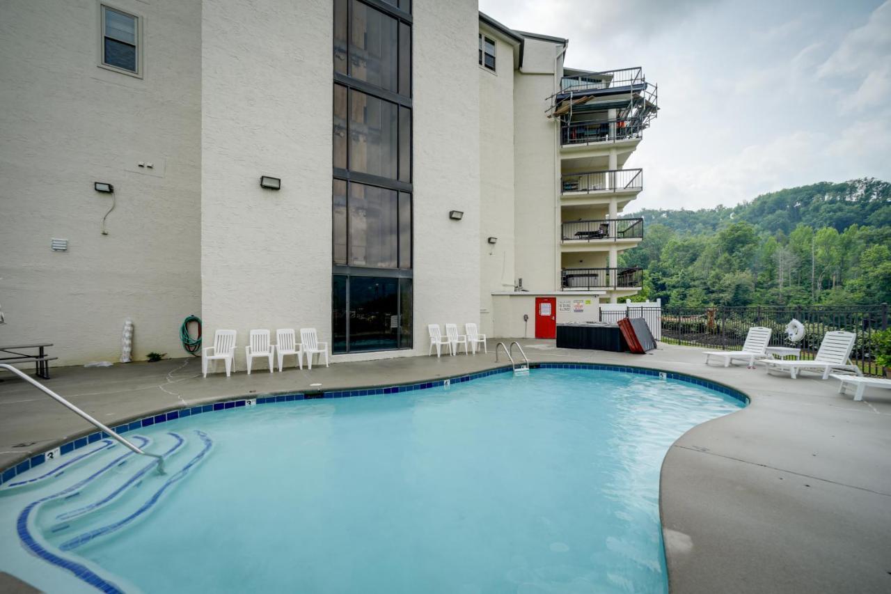 Apartment Stylish With Pool Walk Downtown!