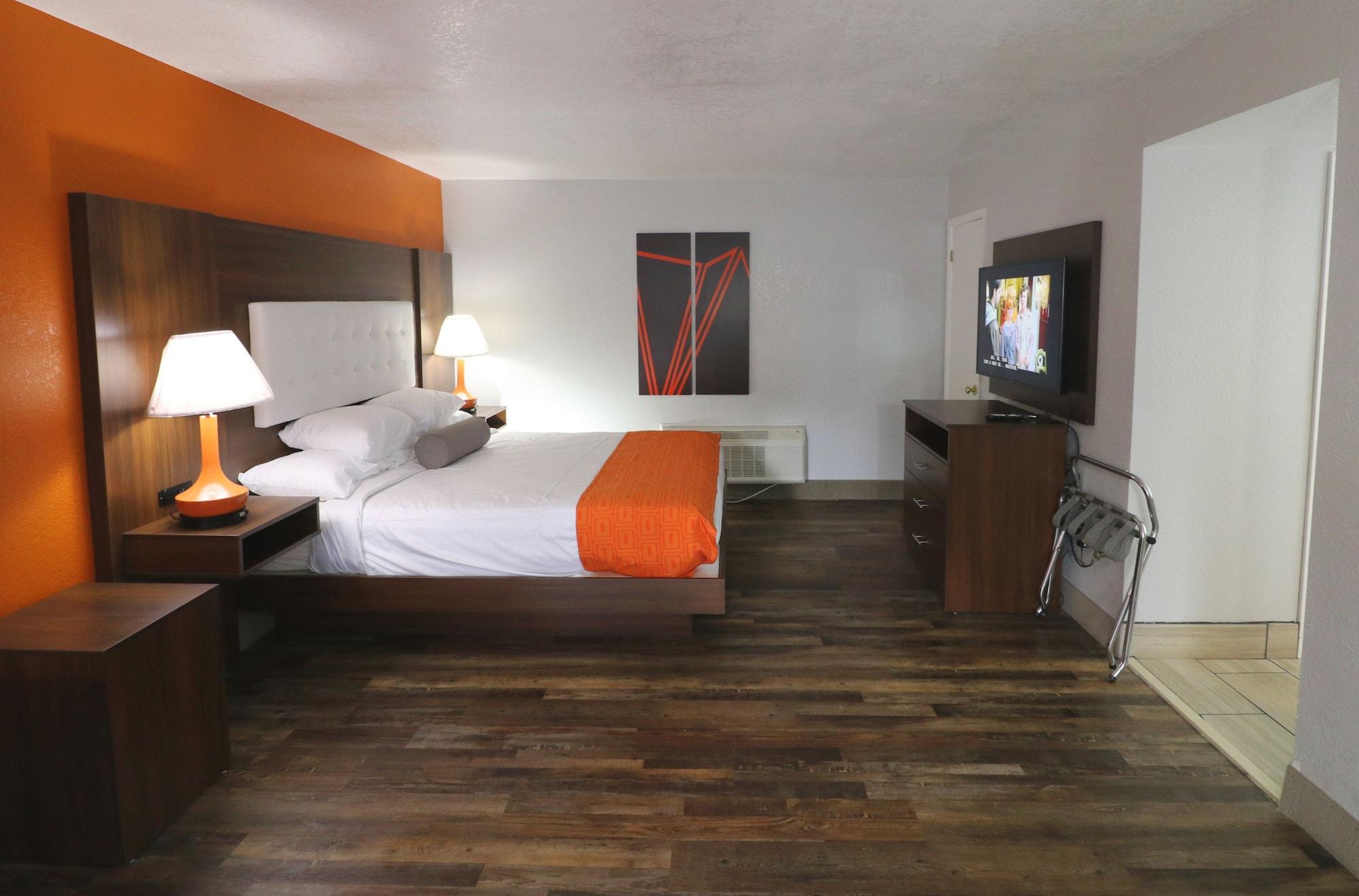 Howard Johnson By Wyndham Downtown Hotel Gatlinburg