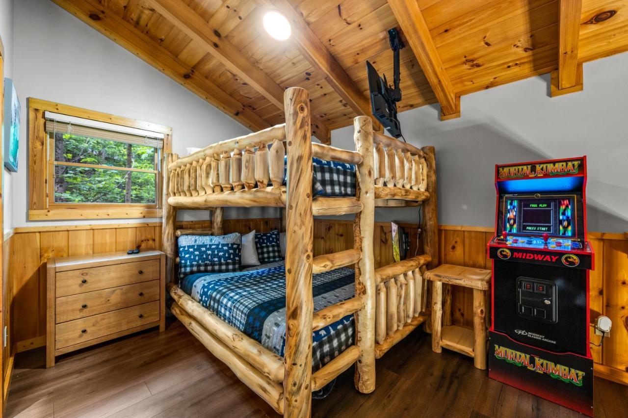 Bear Bottom Cabin Holiday home *