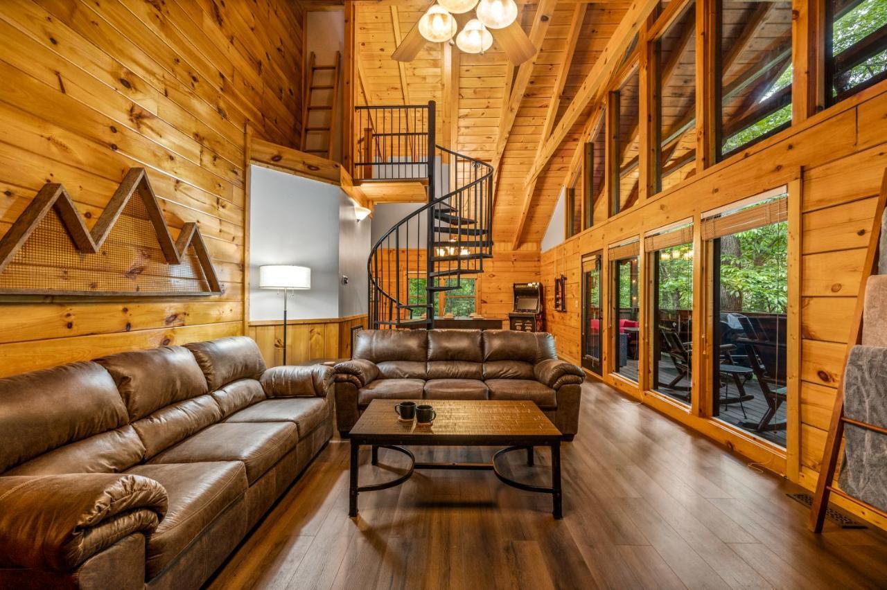 Bear Bottom Cabin Holiday home *
